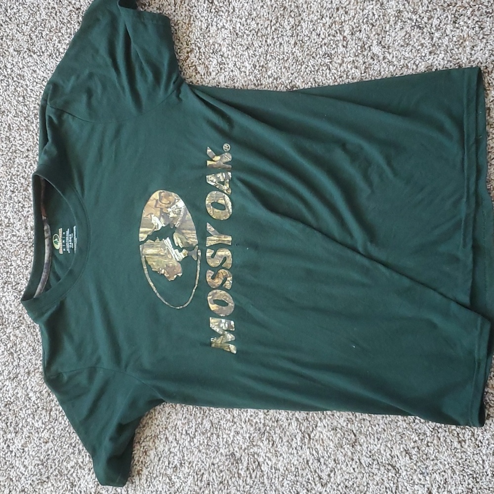Mossy oak t-shirt